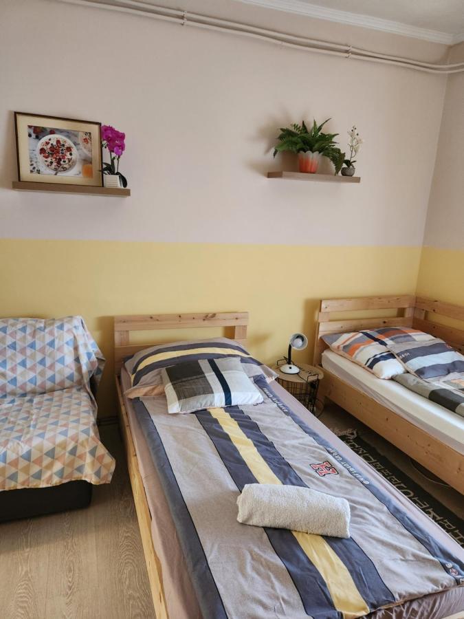 Orsi Apartman / Vendeghaz Kecskemét Exterior foto
