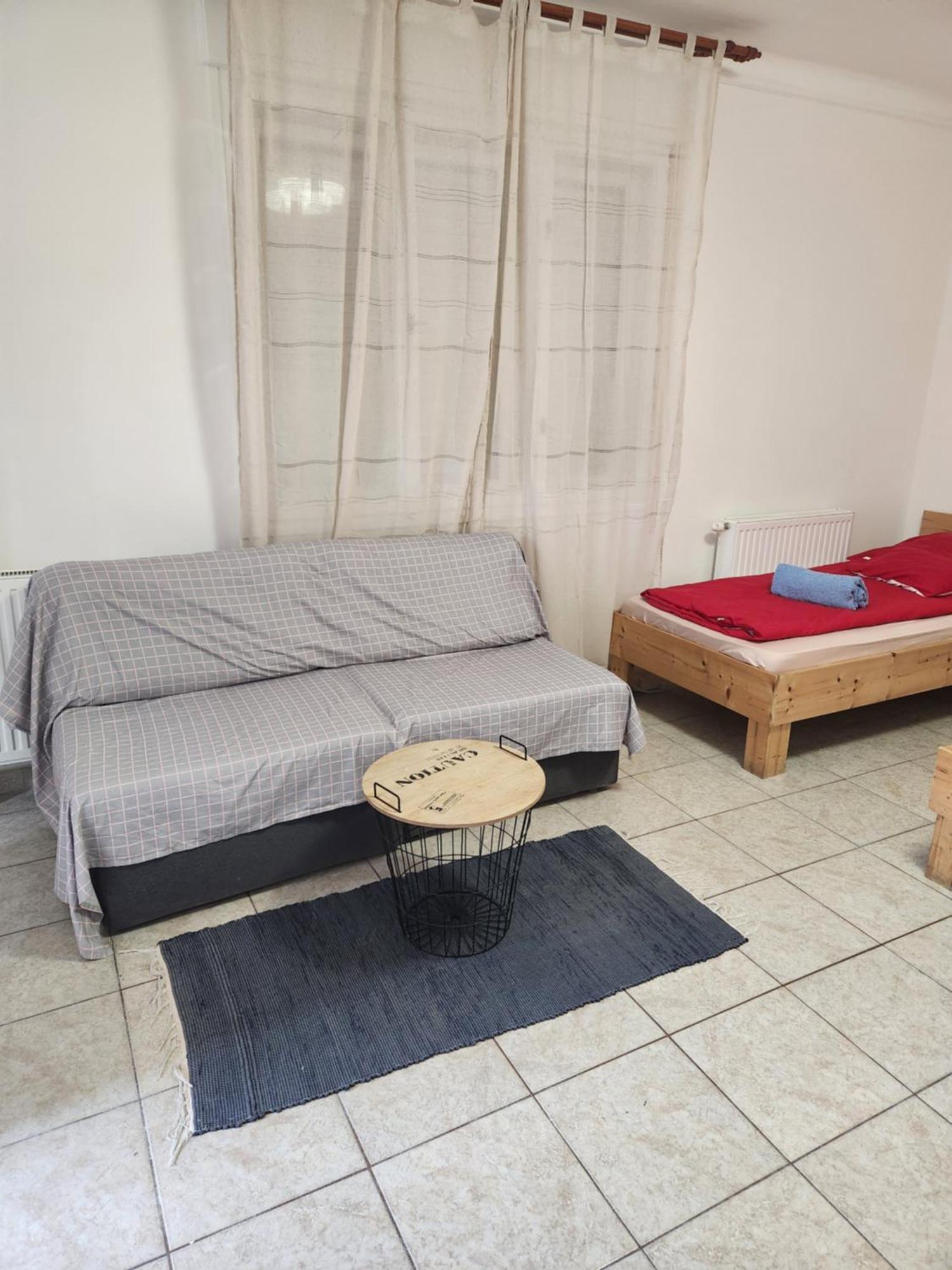 Orsi Apartman / Vendeghaz Kecskemét Exterior foto