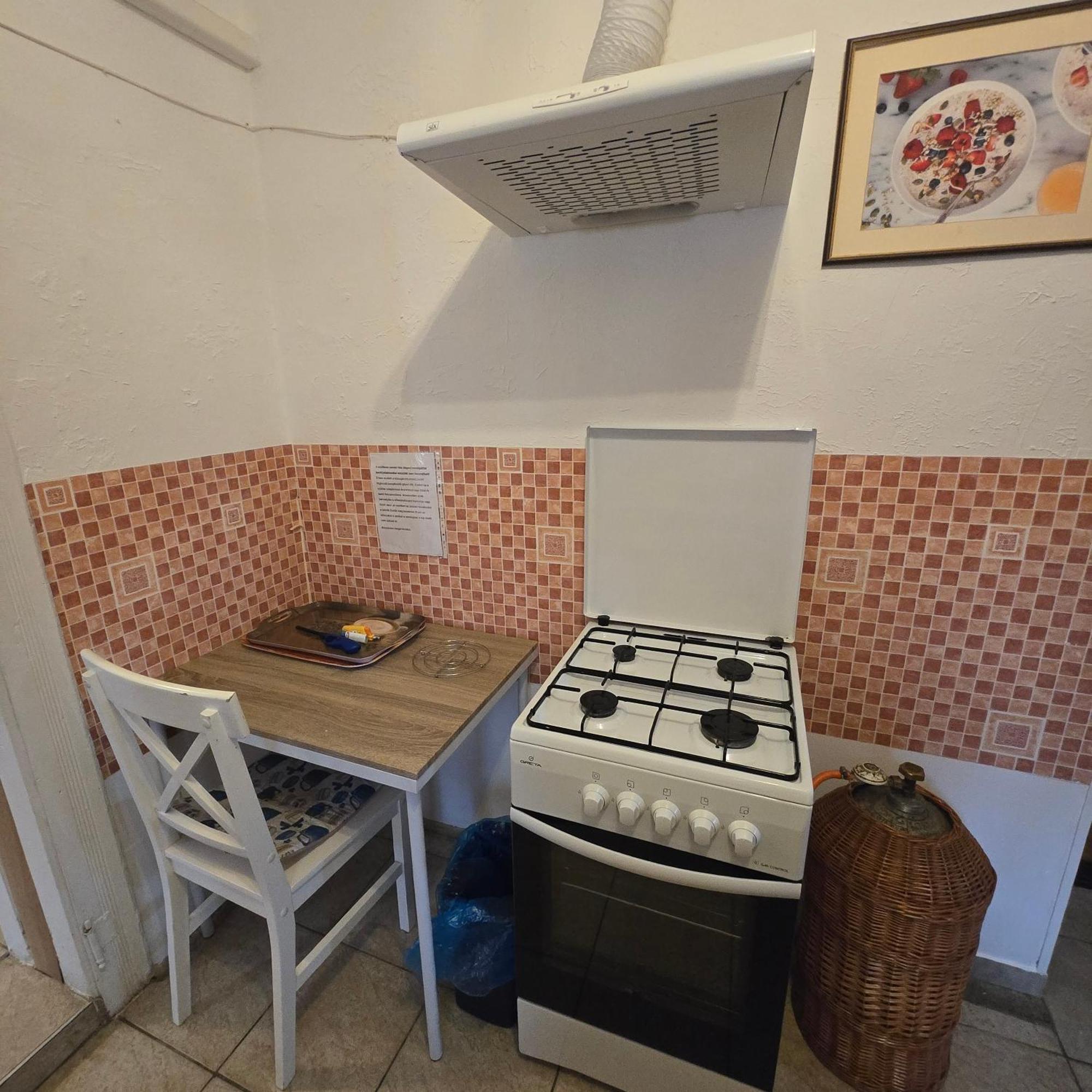 Orsi Apartman / Vendeghaz Kecskemét Exterior foto