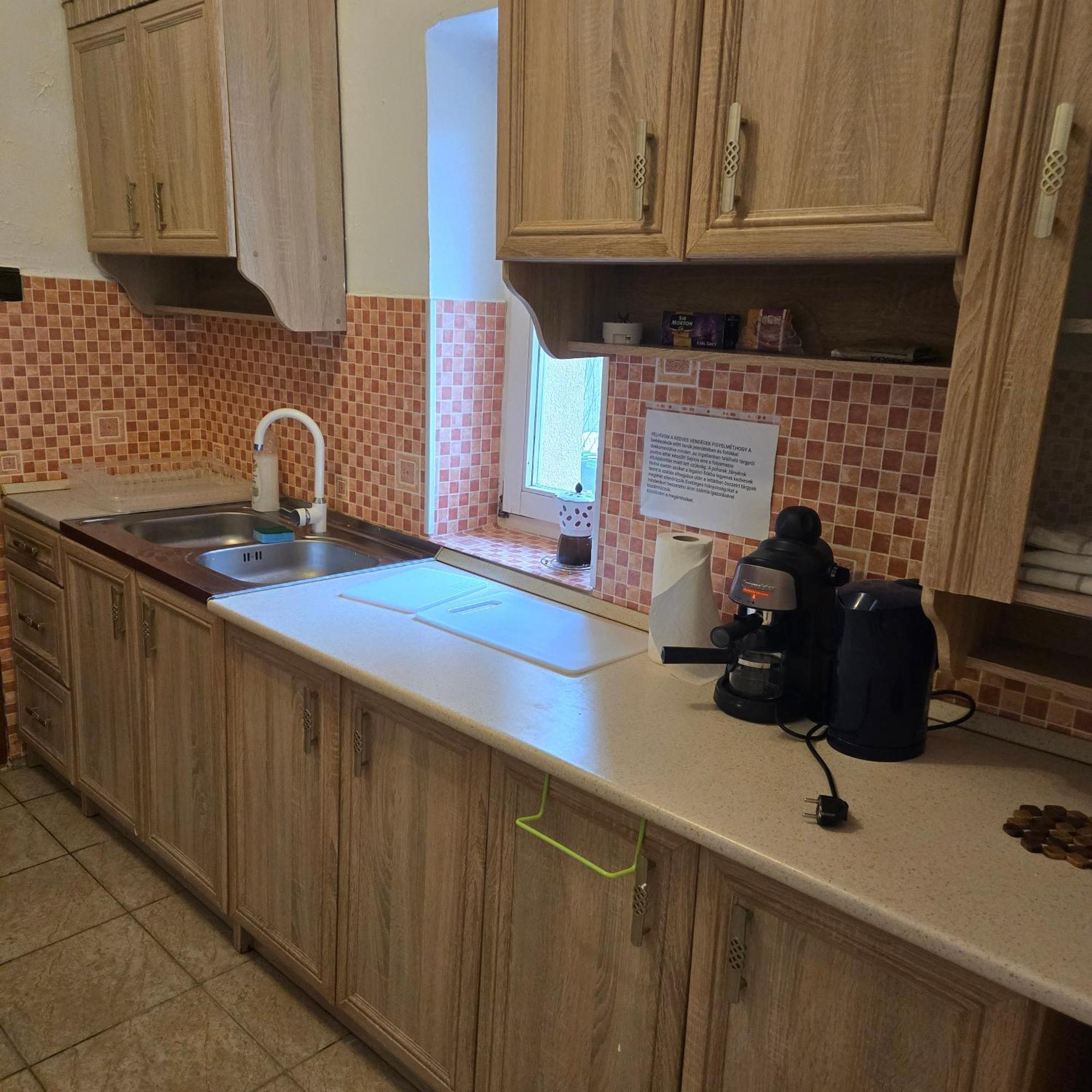 Orsi Apartman / Vendeghaz Kecskemét Exterior foto